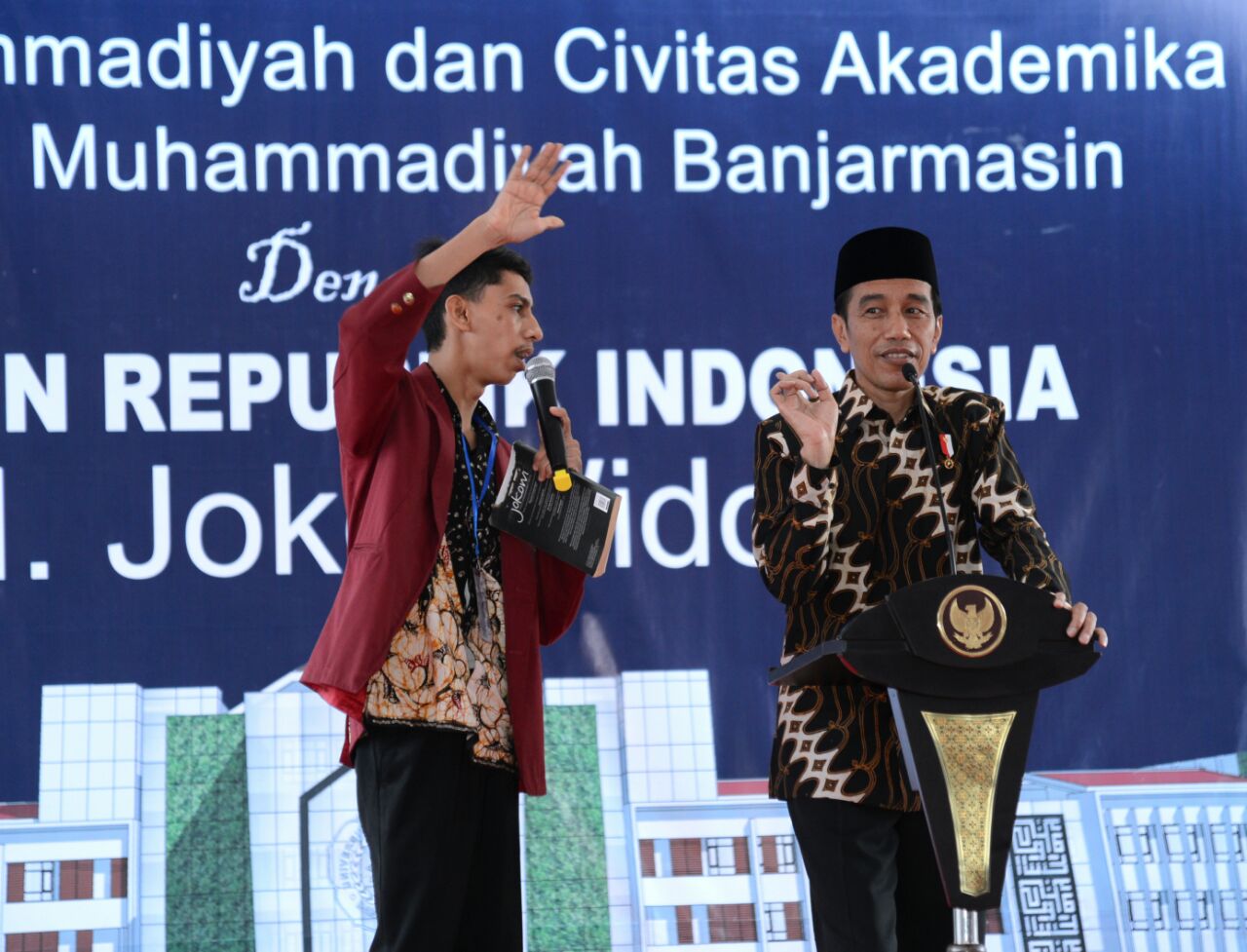 Presiden Jokowi di Universitas Muhammadiyah Bnajarmasin (Sumber Google)