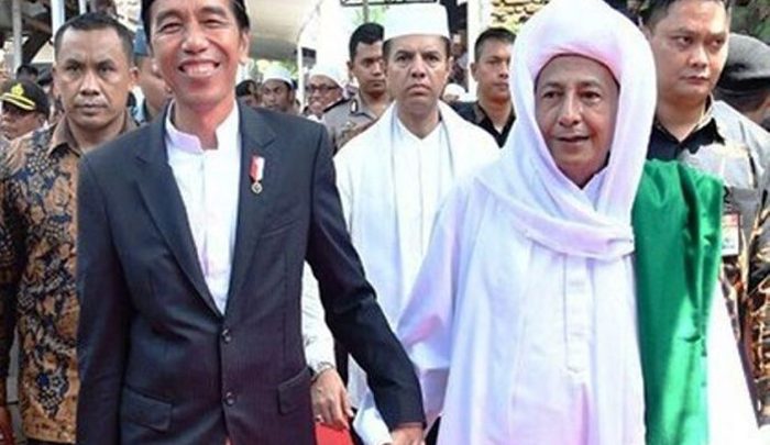 Presiden Jokowi dan Habib Luthfi (Foto nu online.com)