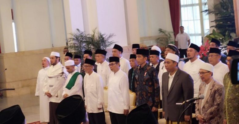 Silaturahmi Dengan Kiai dan Habib Se – Jadetabek, Jokowi Diminta Lanjutkan Pembangunan