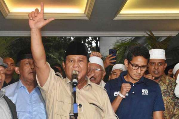 Prabowo Mendeklarasikan kemenangan (foto kompas)